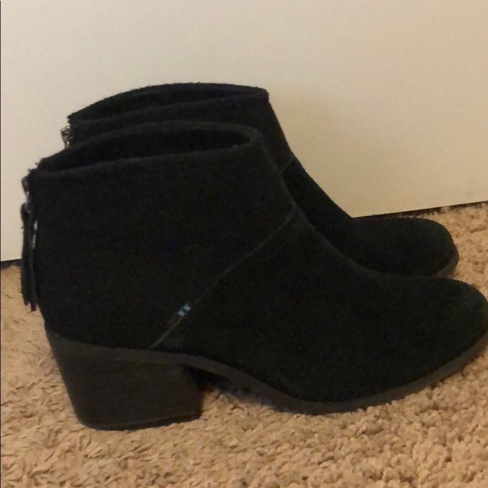 TOMS Lacy Black Bootie